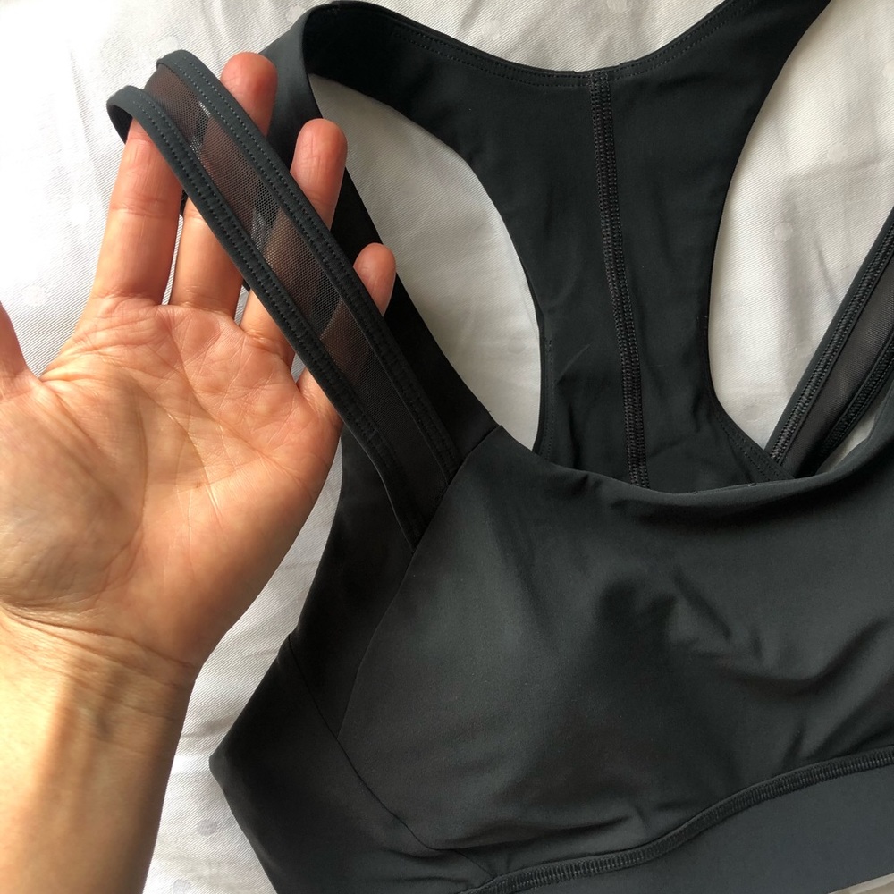 NWT Lululemon Geared to Train Sports Bra - Picture 6 of 8